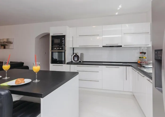 Semesterbostad Four-bedroom In *