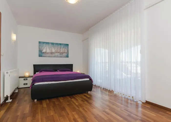 Four-bedroom In Semesterbostad