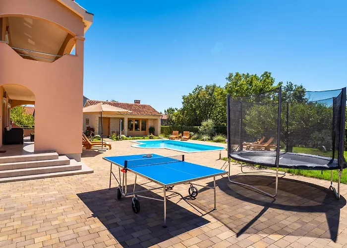 Four-bedroom In Suhovare