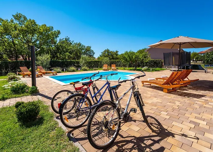 Four-bedroom In Semesterbostad