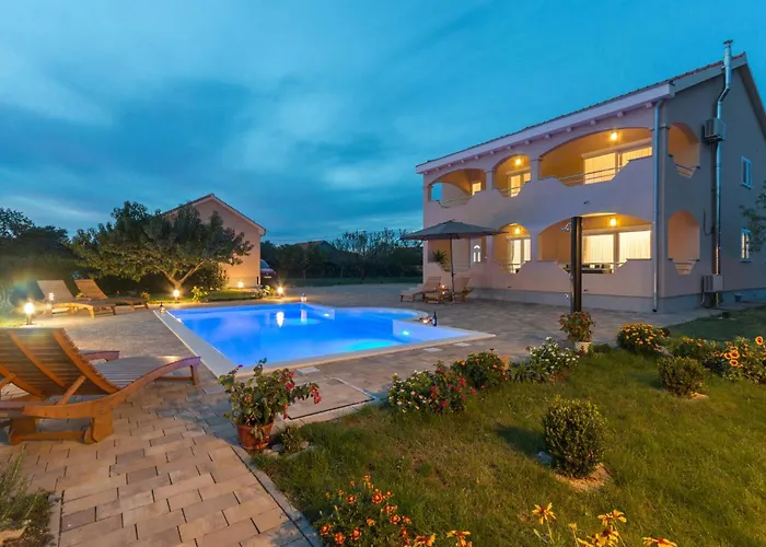 Semesterbostad Four-bedroom In *